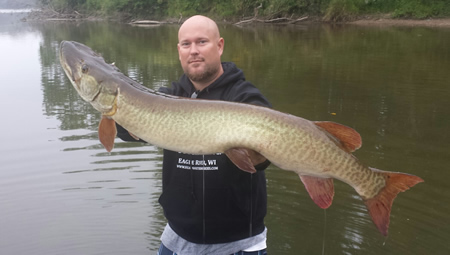 Fox River, Illinois  Lake, Fishing & Travel Info